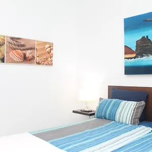  Apartment La Playa